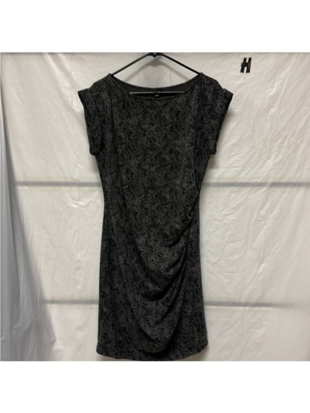 Elegant Black Patterned Dress